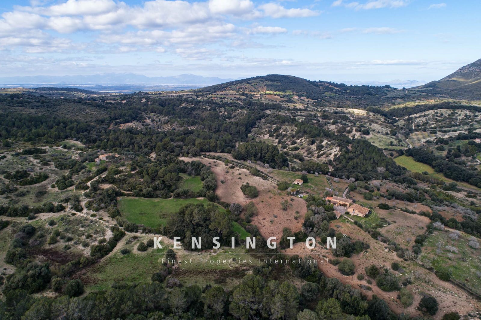 3 soveværelse Finca/Landehus til salg i Sant Llorenc des Cardassar - € 2.800.000 (Ref: 9164675)