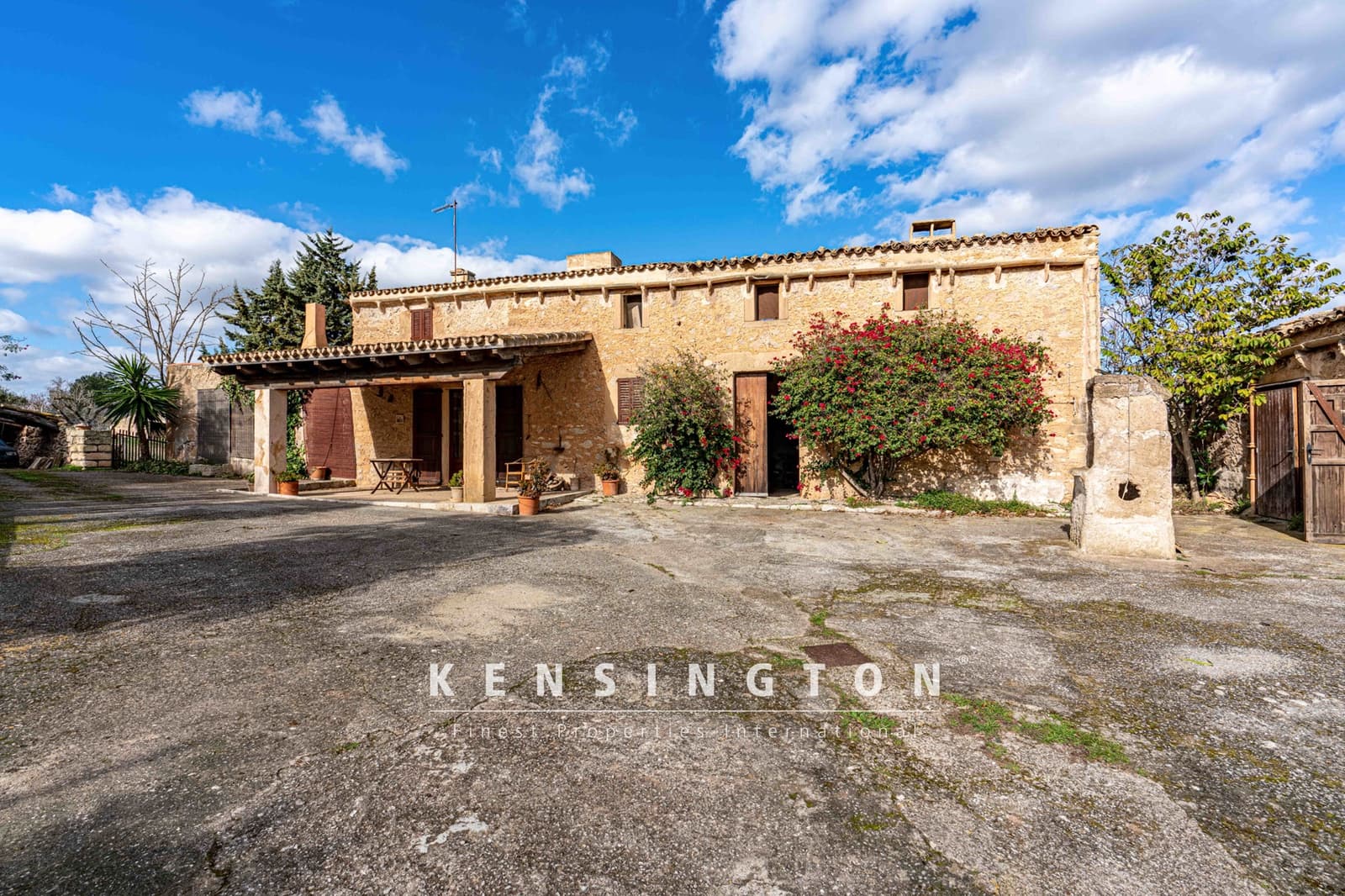 3 soveværelse Finca/Landehus til salg i Sant Llorenc des Cardassar - € 2.800.000 (Ref: 9164675)