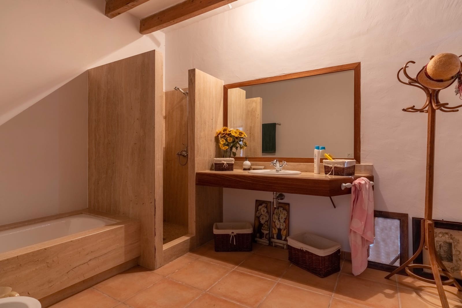 3 bedroom Finca/Country House for sale in Sant Llorenc des Cardassar - € 2,800,000 (Ref: 9164675)