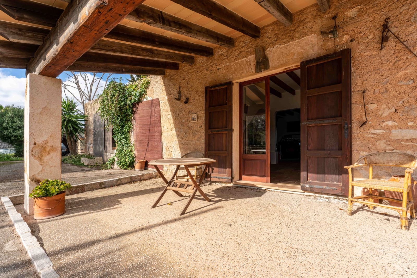 3 bedroom Finca/Country House for sale in Sant Llorenc des Cardassar - € 2,800,000 (Ref: 9164675)