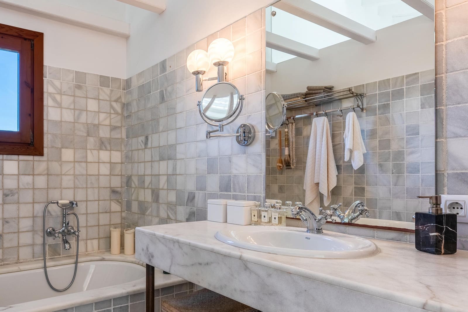 4 soverom Villa til salgs i Costa de los Pinos med svømmebasseng - € 2 800 000 (Ref: 9164678)