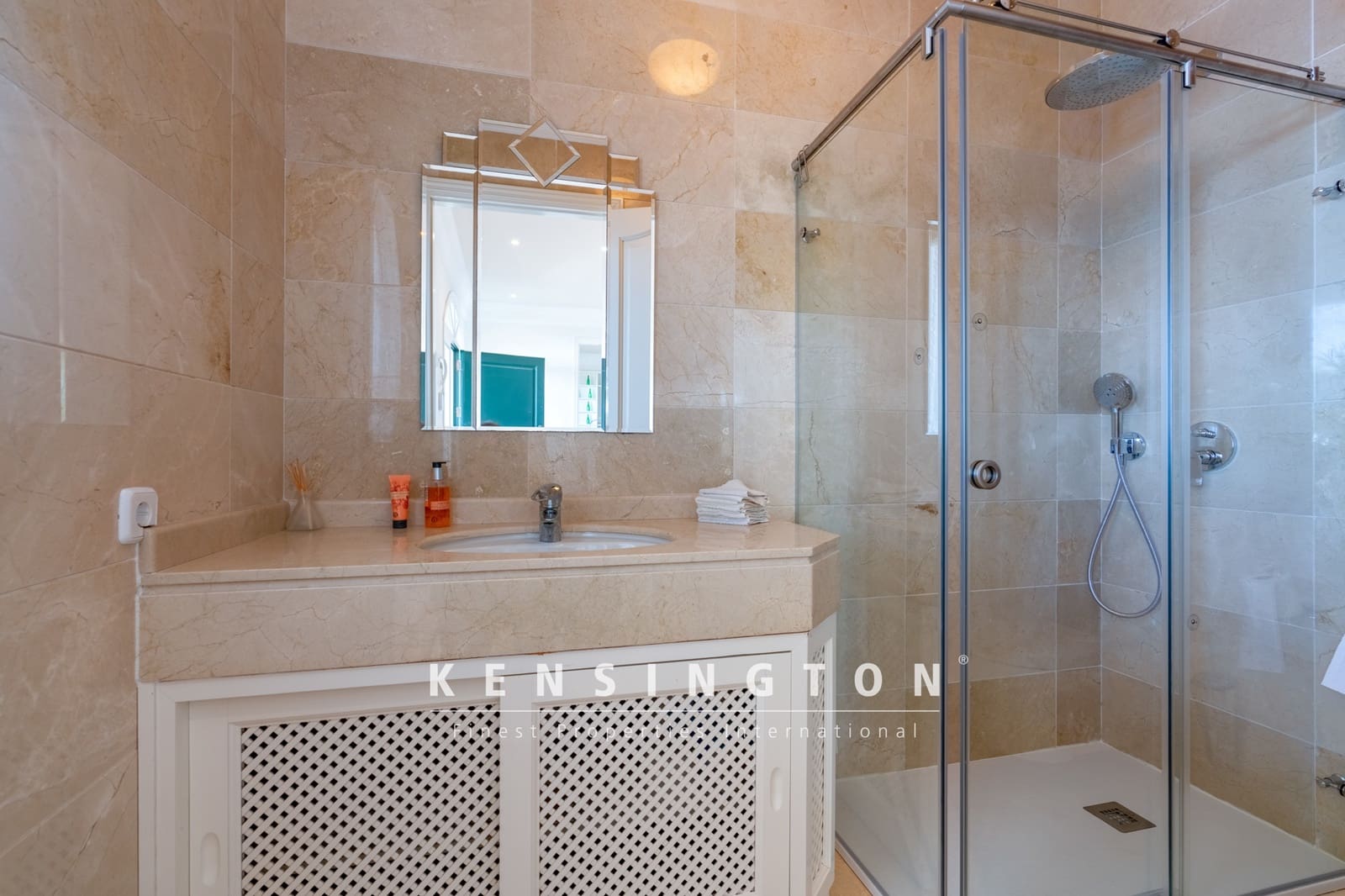 6 soveværelse Villa til salg i Canyamel med swimmingpool garage - € 2.390.000 (Ref: 9164682)