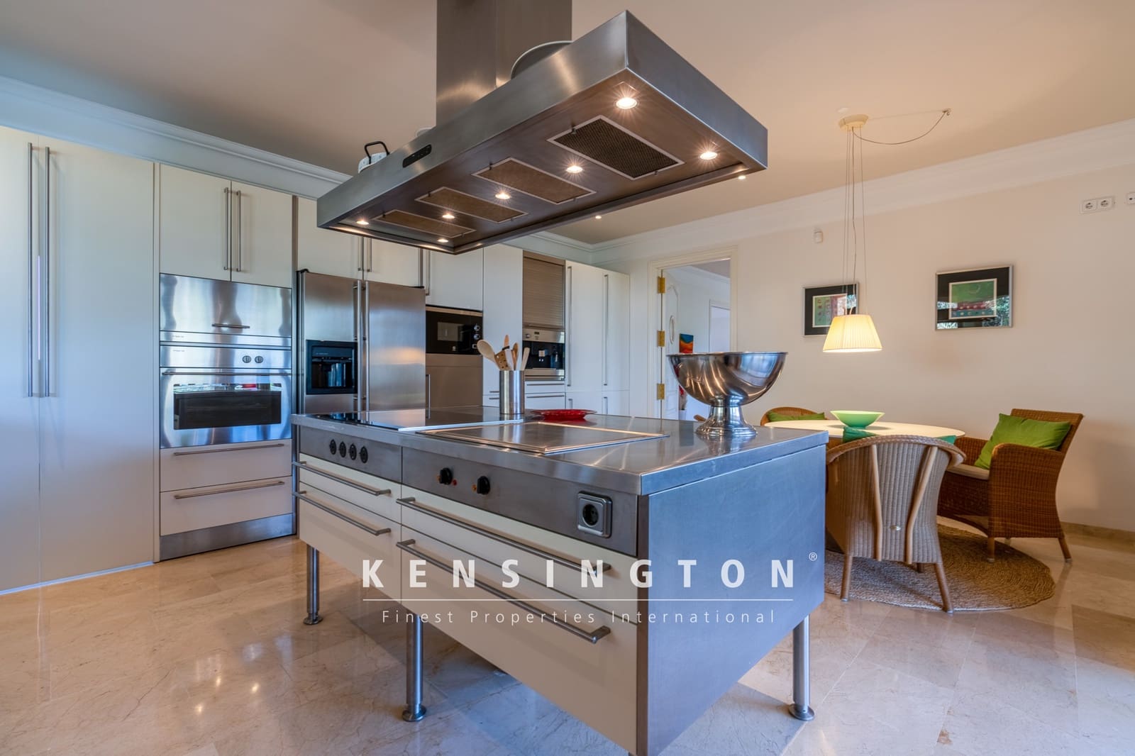 6 soveværelse Villa til salg i Canyamel med swimmingpool garage - € 2.390.000 (Ref: 9164682)