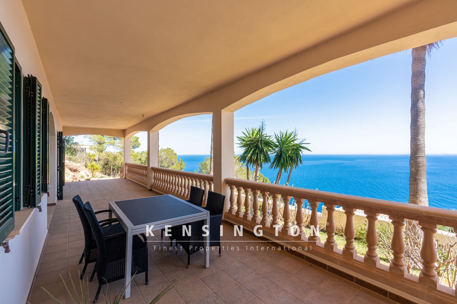 6 soveværelse Villa til salg i Canyamel med swimmingpool garage - € 2.390.000 (Ref: 9164682)