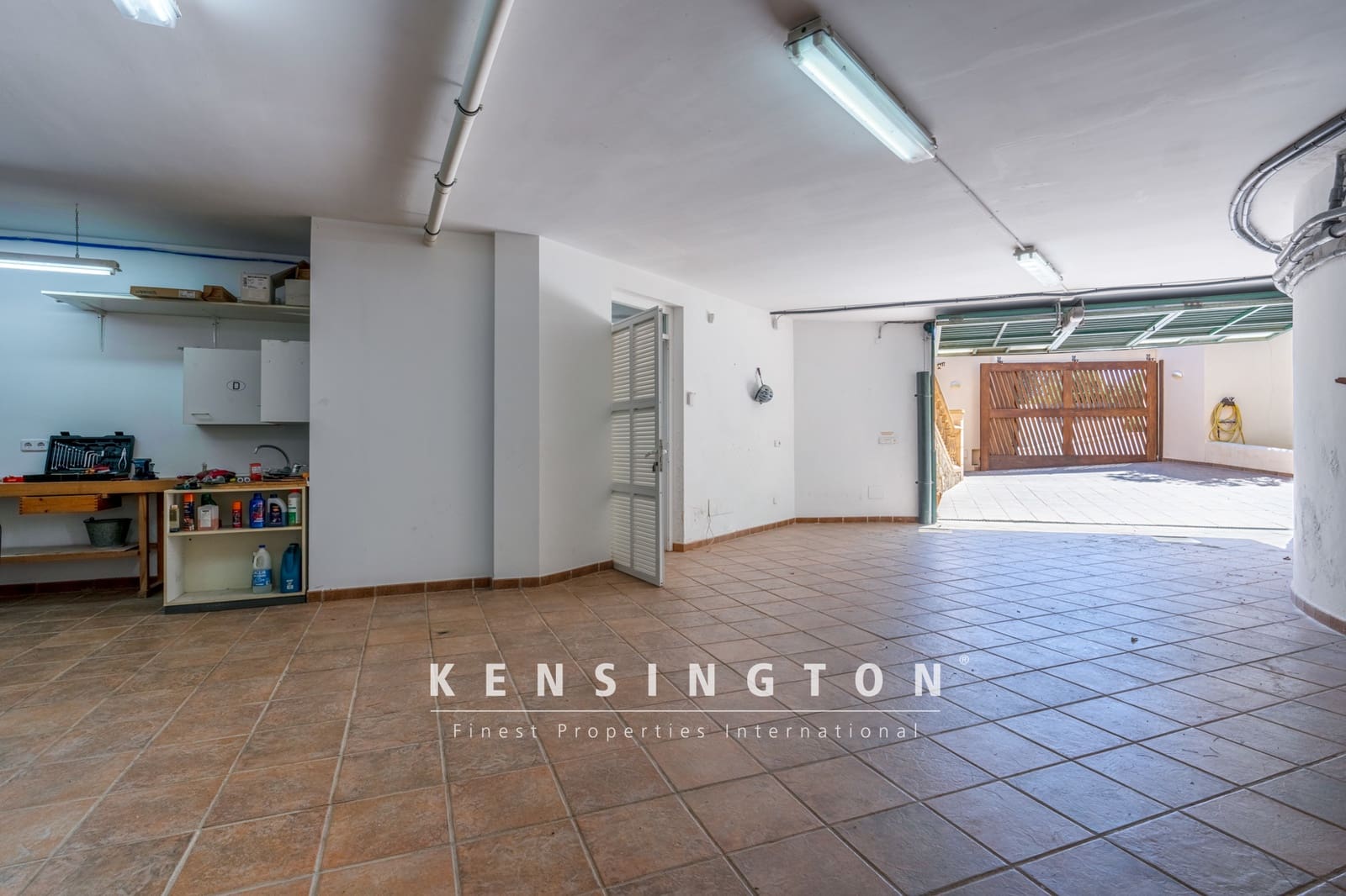 6 soveværelse Villa til salg i Canyamel med swimmingpool garage - € 2.390.000 (Ref: 9164682)