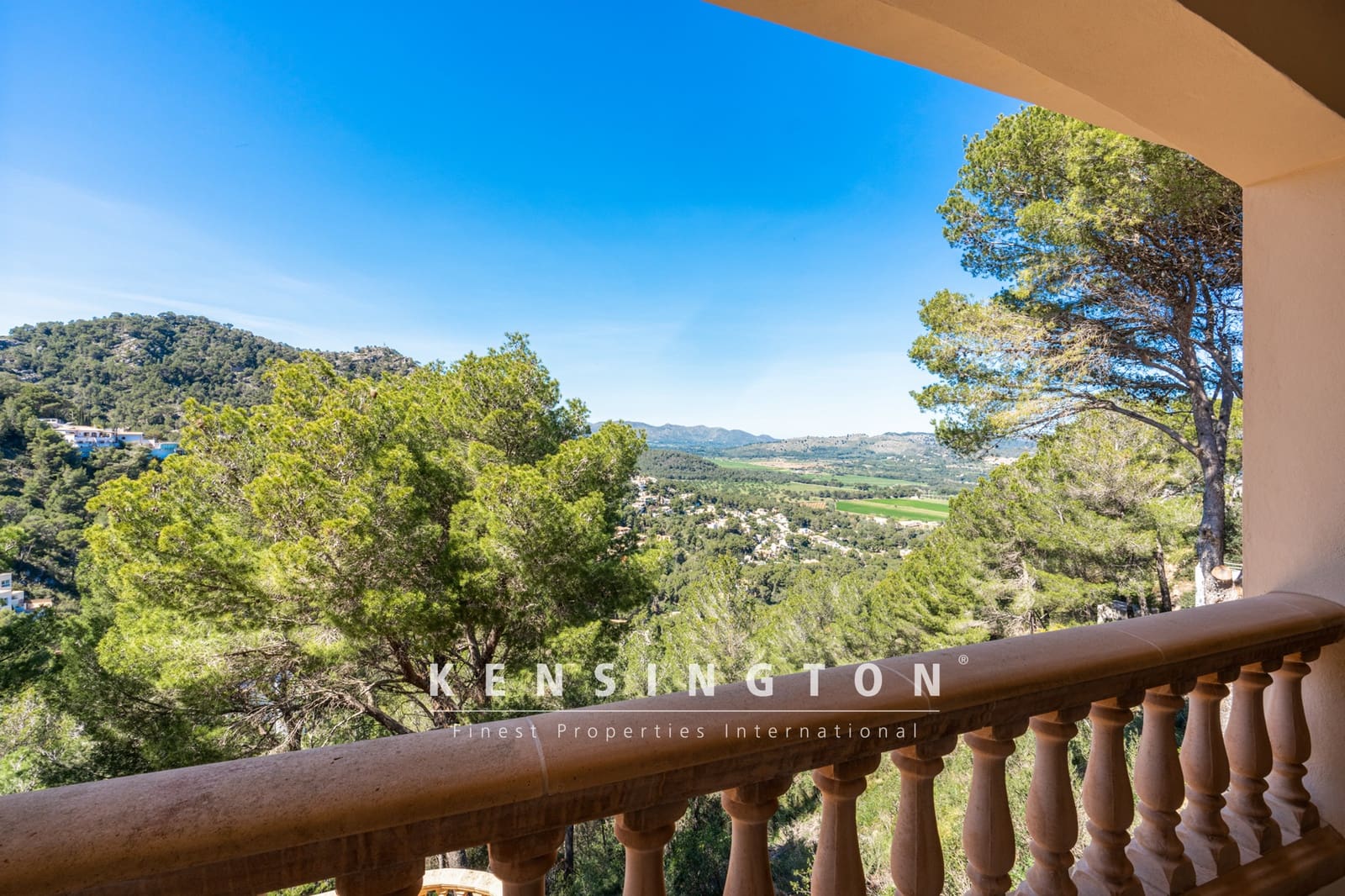 6 soveværelse Villa til salg i Canyamel med swimmingpool garage - € 2.390.000 (Ref: 9164682)