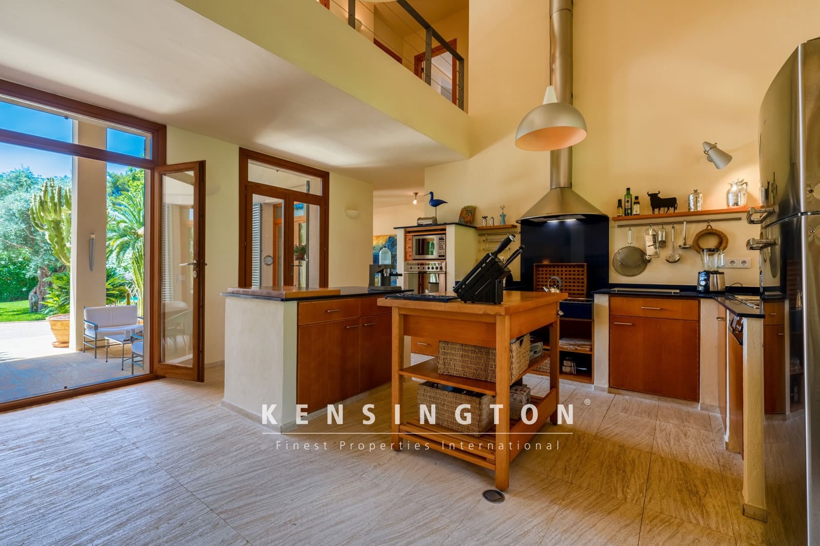 3 soveværelse Villa til salg i Costa de los Pinos med swimmingpool garage - € 3.300.000 (Ref: 9164689)