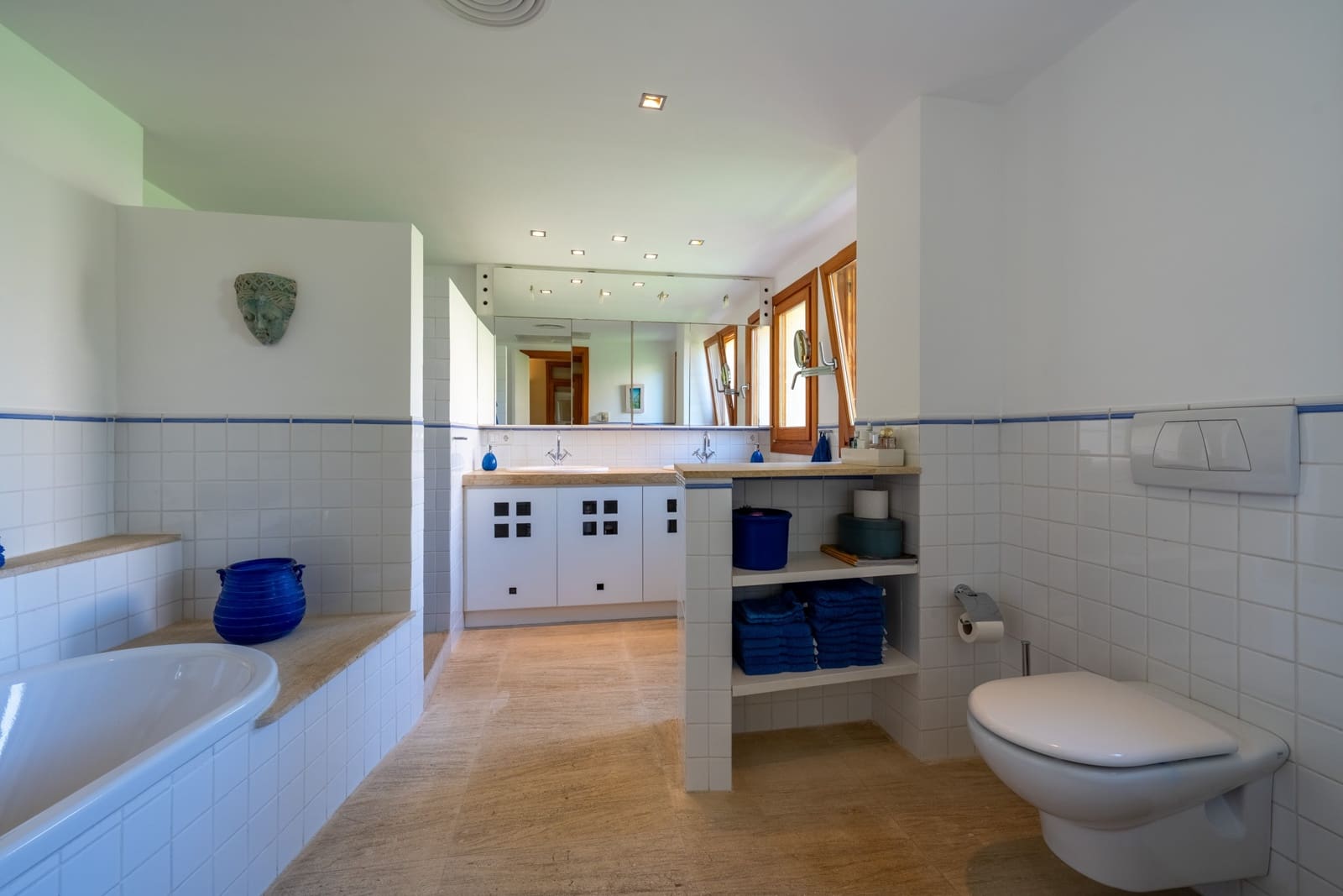 3 soverom Villa til salgs i Costa de los Pinos med svømmebasseng garasje - € 3 300 000 (Ref: 9164689)
