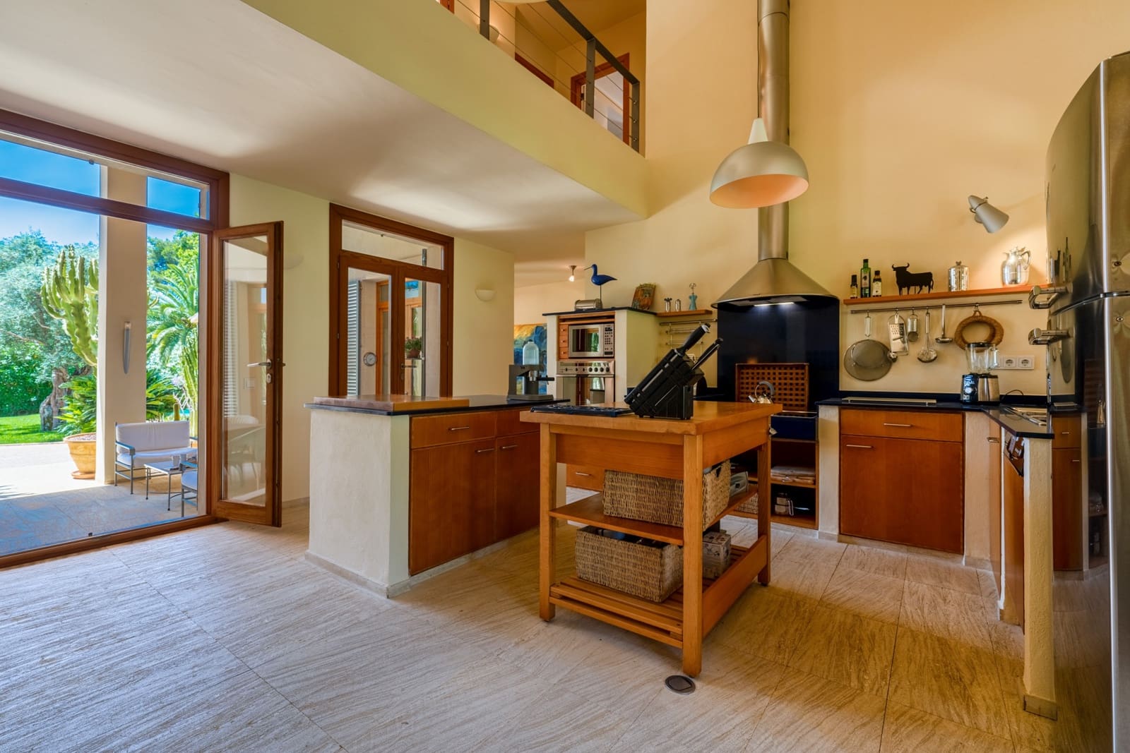 3 soverom Villa til salgs i Costa de los Pinos med svømmebasseng garasje - € 3 300 000 (Ref: 9164689)