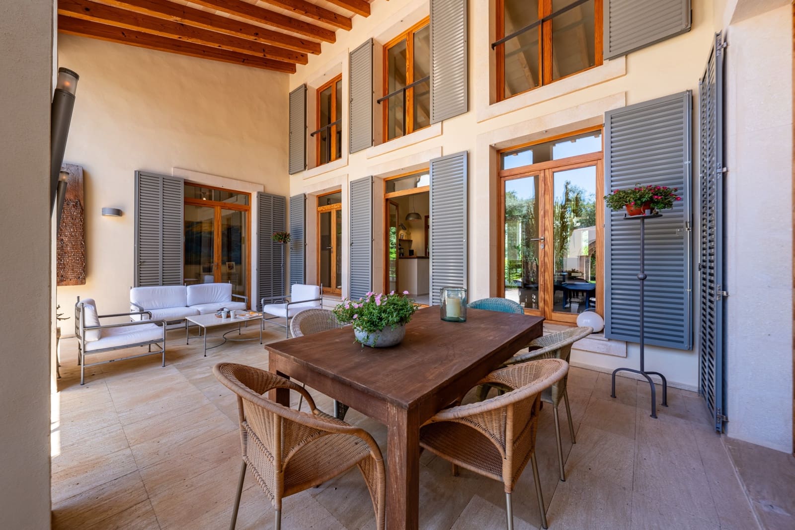 3 soverom Villa til salgs i Costa de los Pinos med svømmebasseng garasje - € 3 300 000 (Ref: 9164689)
