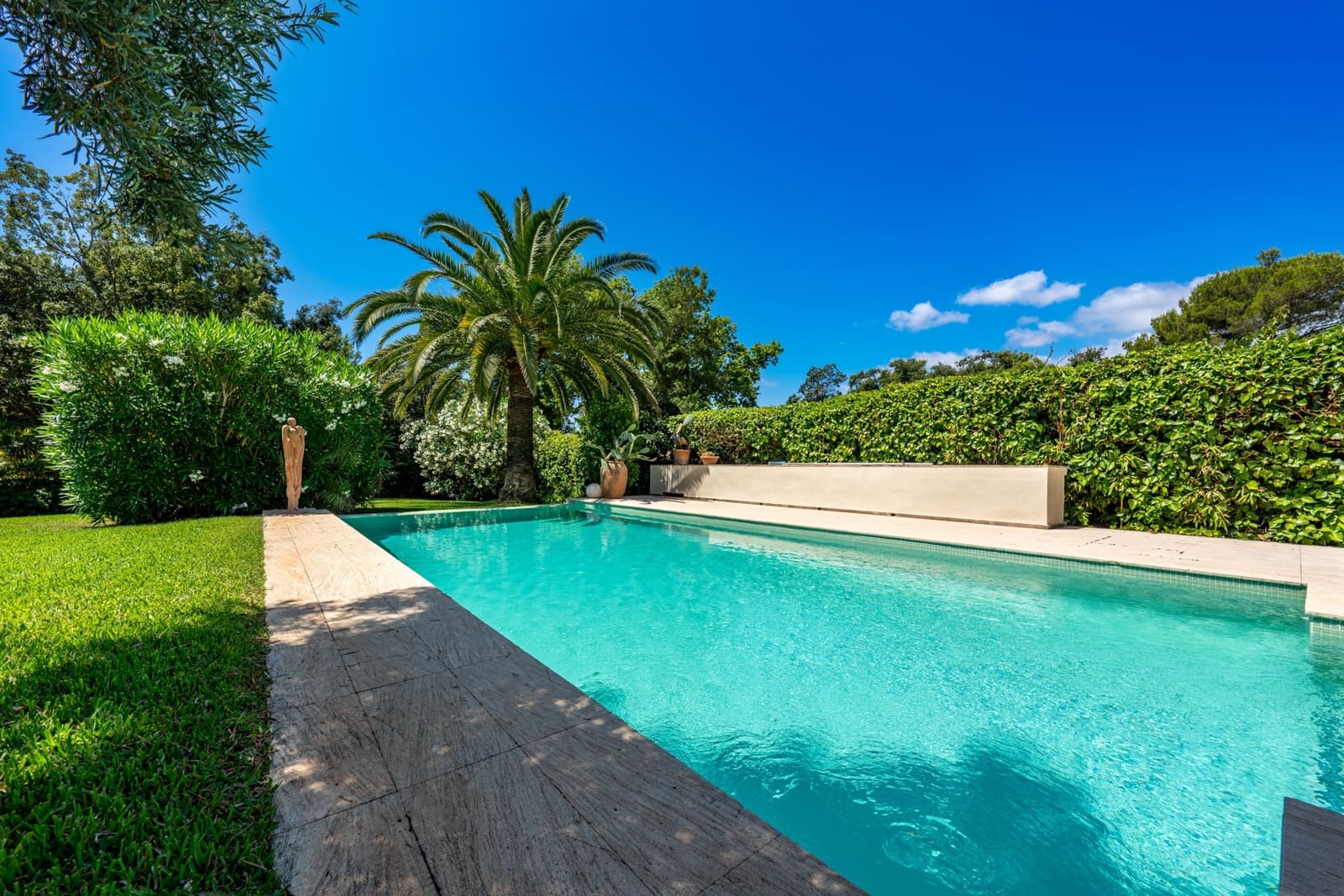 3 soverom Villa til salgs i Costa de los Pinos med svømmebasseng garasje - € 3 300 000 (Ref: 9164689)