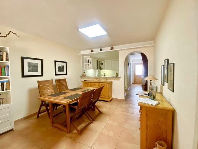 2 soveværelse Lejlighed til salg i Cala Ratjada, Capdepera - € 350.000 (Ref: 9164699)