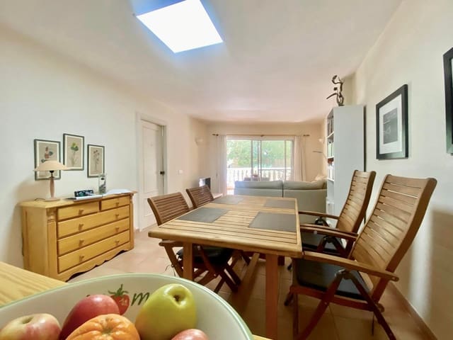 2 soveværelse Lejlighed til salg i Cala Ratjada, Capdepera - € 350.000 (Ref: 9164699)