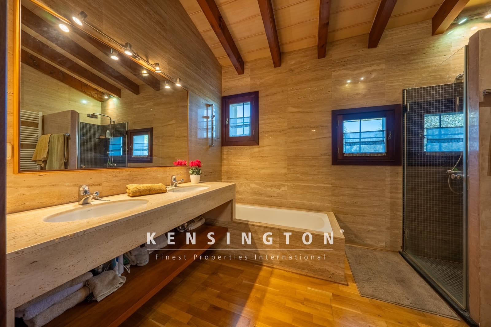 5 soveværelse Finca/Landehus til salg i Portocristo / Port de Manacor med swimmingpool - € 1.650.000 (Ref: 9164700)