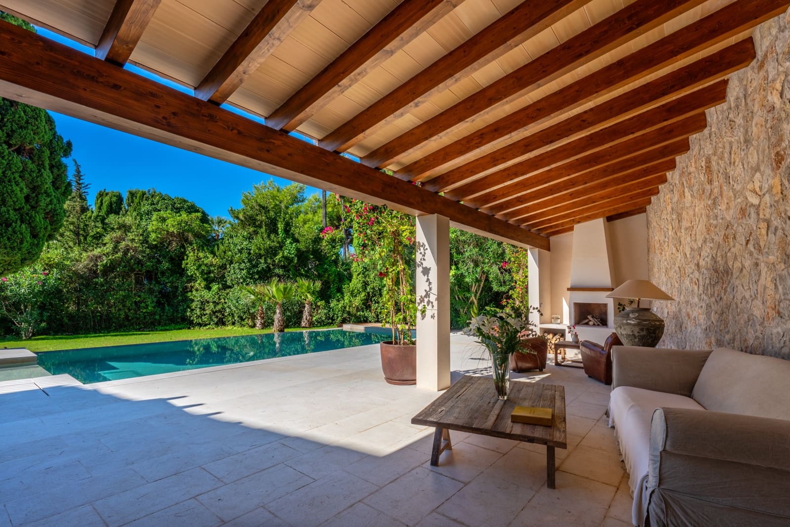 5 soveværelse Villa til salg i Costa de los Pinos med swimmingpool - € 2.980.000 (Ref: 9164701)