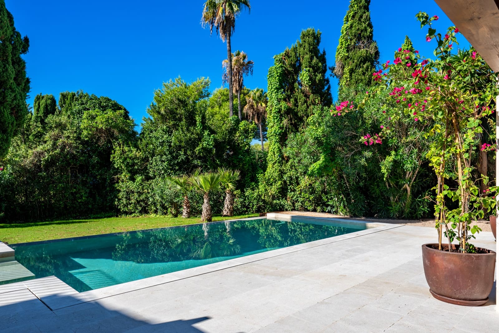 5 soveværelse Villa til salg i Costa de los Pinos med swimmingpool - € 2.980.000 (Ref: 9164701)