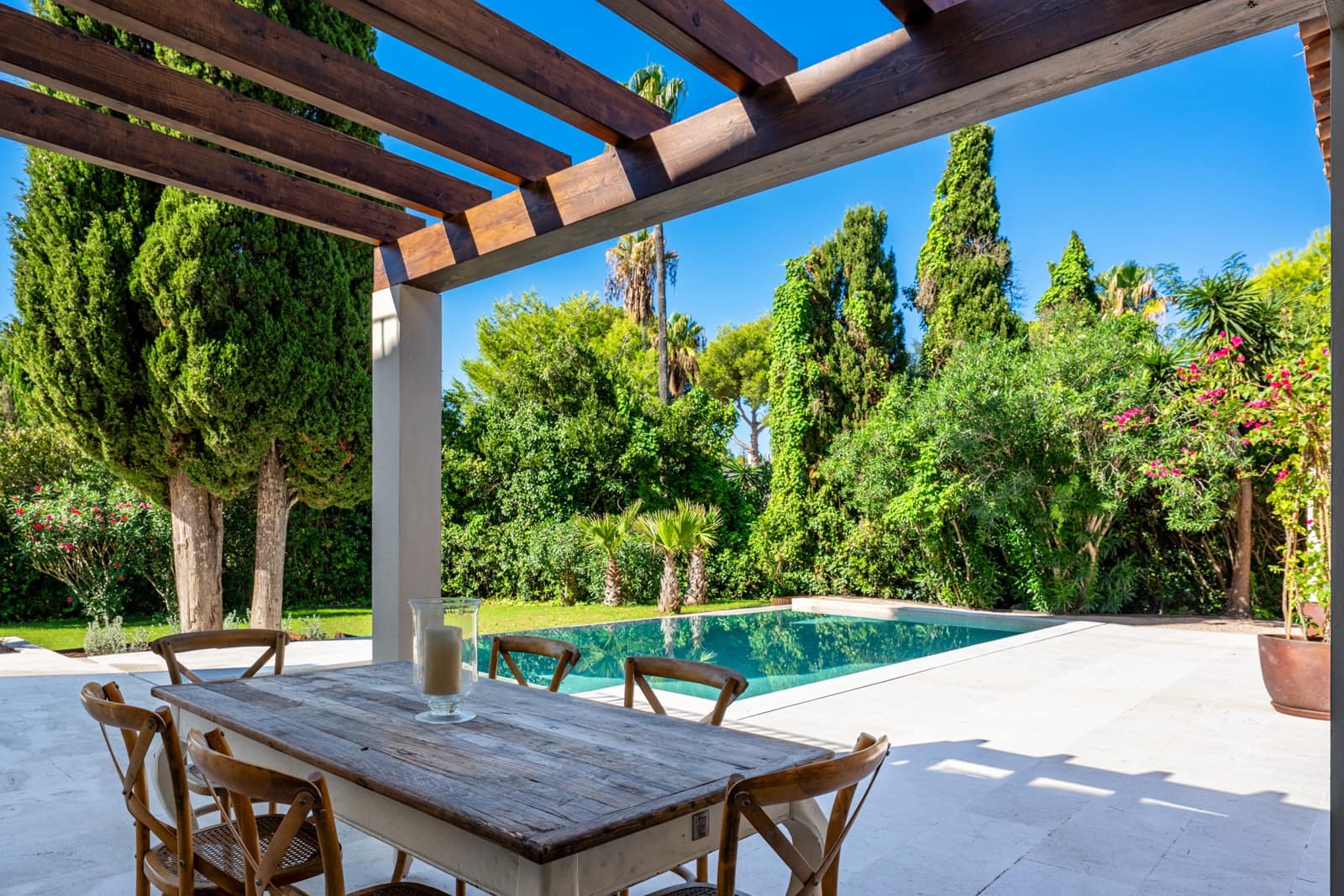 5 soveværelse Villa til salg i Costa de los Pinos med swimmingpool - € 2.980.000 (Ref: 9164701)