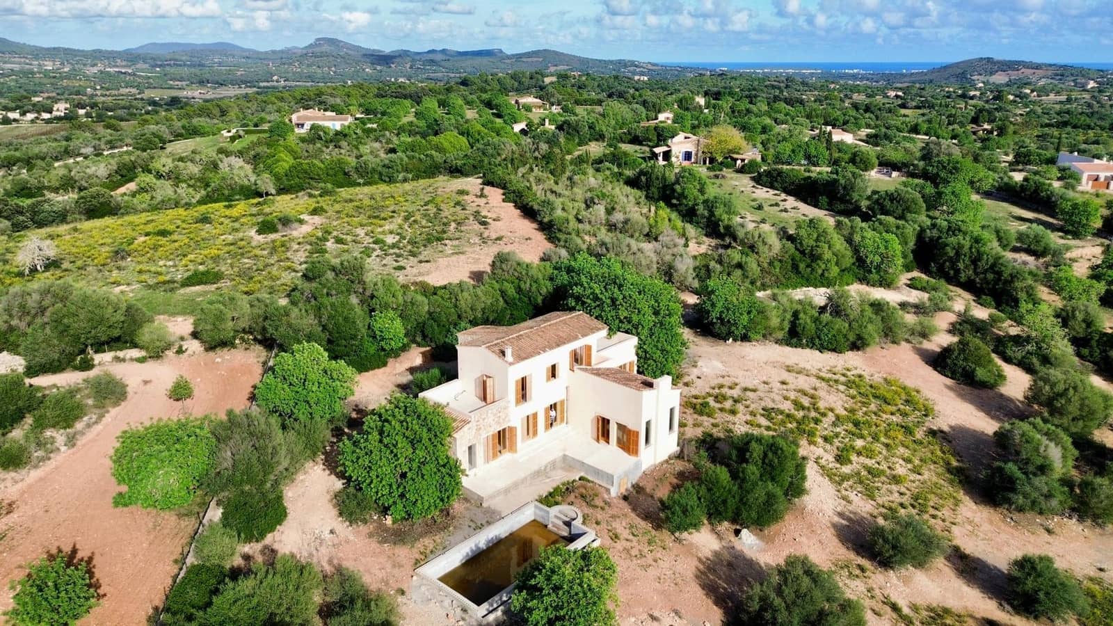 3 bedroom Villa for sale in Sant Llorenc des Cardassar with pool - € 1,150,000 (Ref: 9164709)