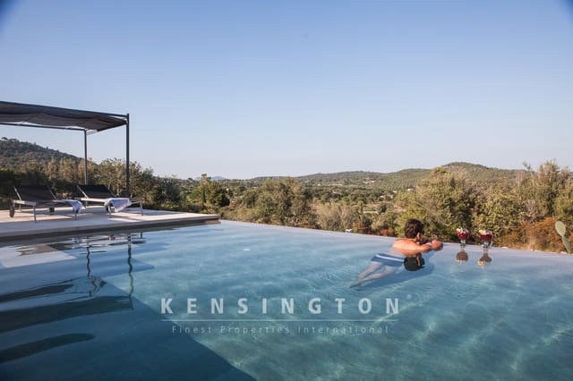 5 soveværelse Finca/Landehus til salg i Artà med swimmingpool - € 3.650.000 (Ref: 9187510)