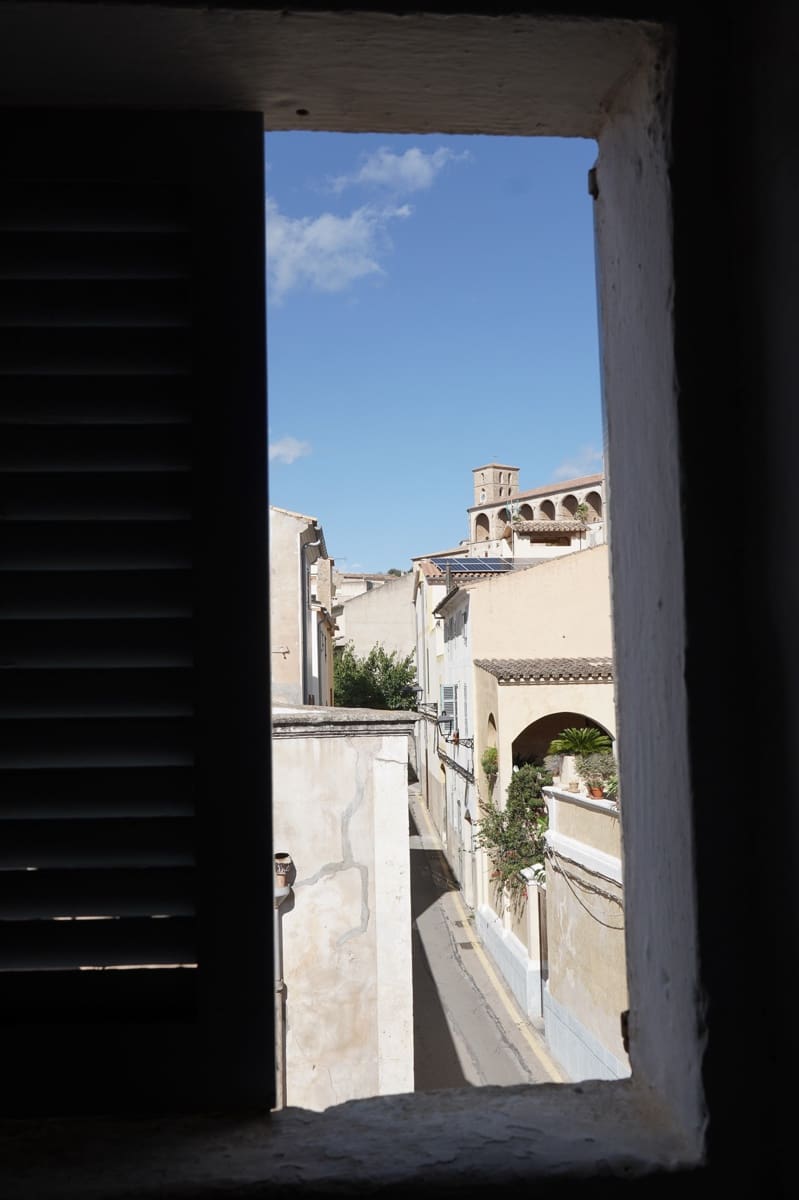 3 sypialnia Dom na sprzedaż w Arta z basenem garażem - 745 000 € (Ref: 9190202)