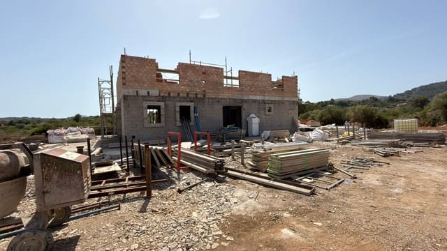 4 sypialnia Finka/Dom wiejski na sprzedaż w Artà z basenem - 2 400 000 € (Ref: 9197013)