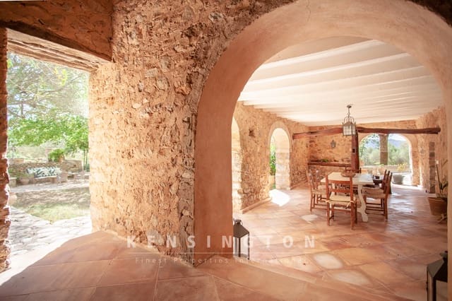 4 soveværelse Finca/Landehus til salg i Artà med swimmingpool - € 4.600.000 (Ref: 9198169)