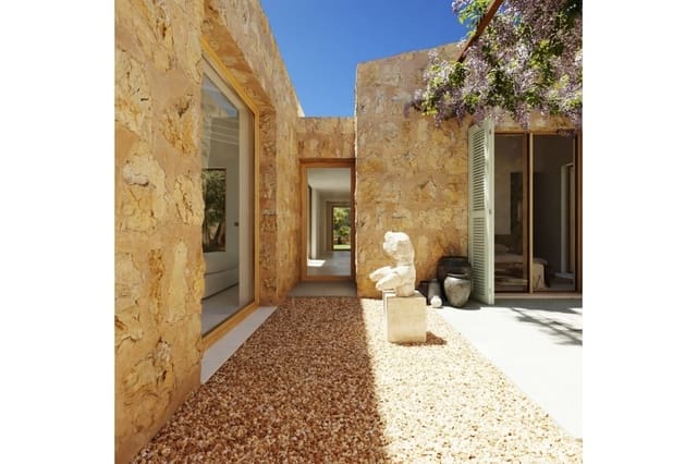Ubebygd land til salgs i Manacor - € 395 000 (Ref: 9235027)