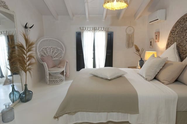 Casa de 4 habitaciones en Son Servera en venta con piscina - 690.000 € (Ref: 9253846)