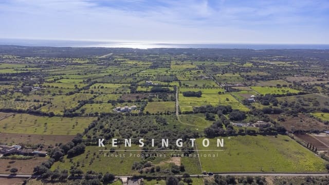 Undeveloped Land for sale in Portocristo / Port de Manacor, Manacor - € 650,000 (Ref: 9254055)