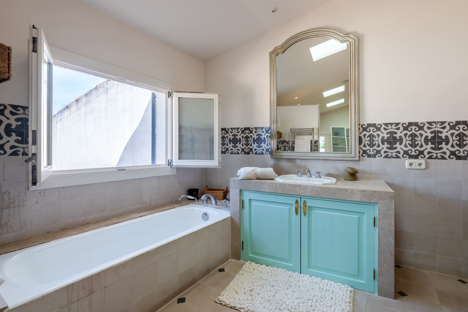 5 quarto Casa em Banda para venda em Capdepera com piscina garagem - 2 900 000 € (Ref: 9255452)