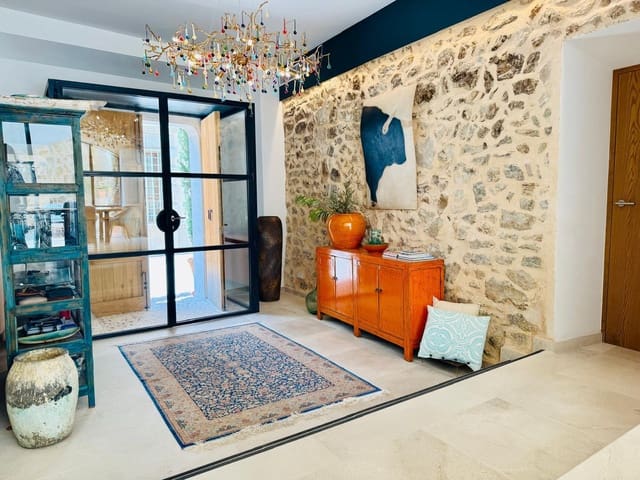 3 soveværelse Byhus til salg i Artà med swimmingpool garage - € 1.690.000 (Ref: 9314417)