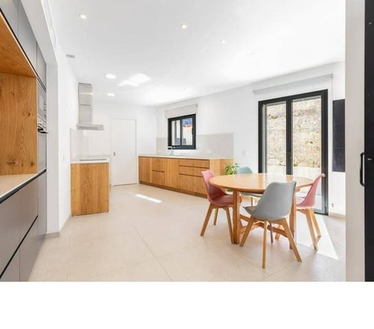 4 soveværelse Byhus til salg i Artà med garage - € 835.000 (Ref: 9357575)