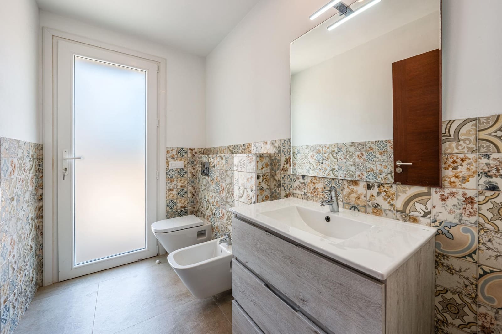 Villa/Maison de 4 chambres à louer à Colonia de Sant Pere / Colonia de San Pedro avec piscine garage - 3 900 € (Ref: 9357688)