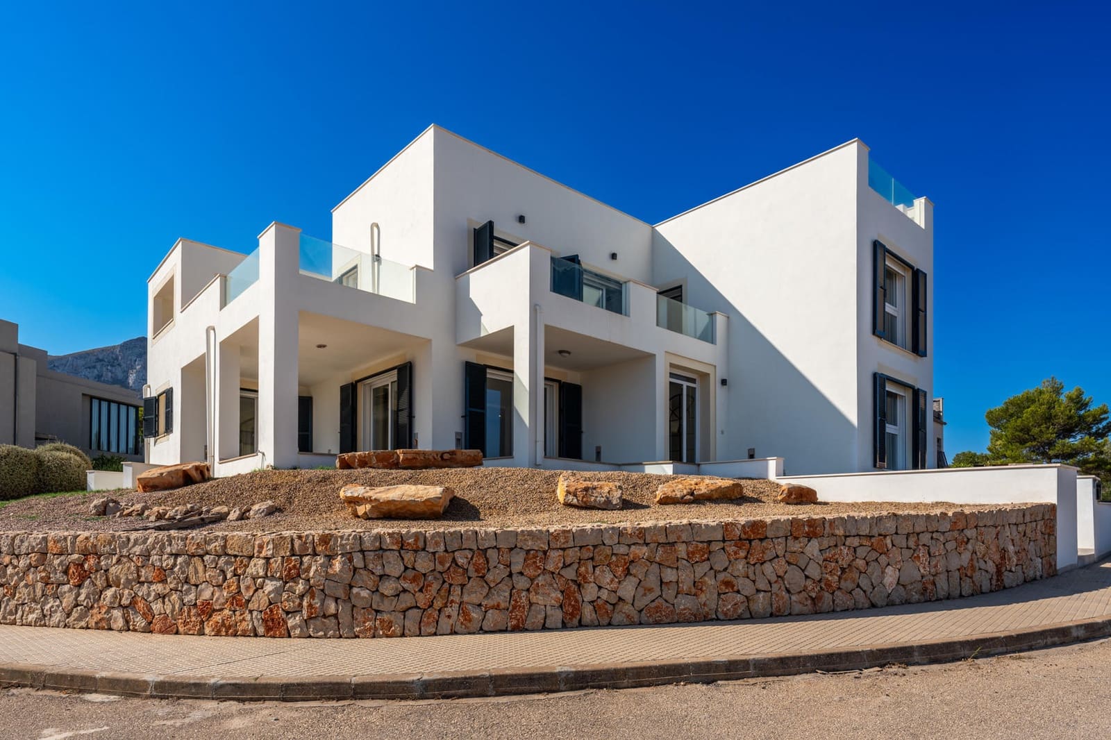 Villa/Maison de 4 chambres à louer à Colonia de Sant Pere / Colonia de San Pedro avec piscine garage - 3 900 € (Ref: 9357688)