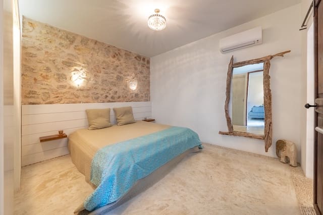 2 soveværelse Byhus til salg i Sant Llorenç des Cardassar med swimmingpool garage - € 785.000 (Ref: 9426733)