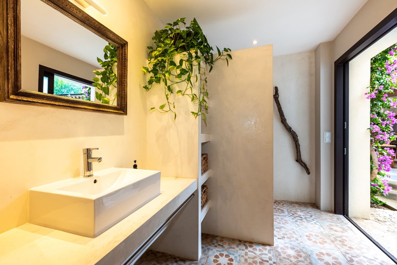 2 bedroom Townhouse for sale in Sant Llorenc des Cardassar with pool garage - € 785,000 (Ref: 9426733)