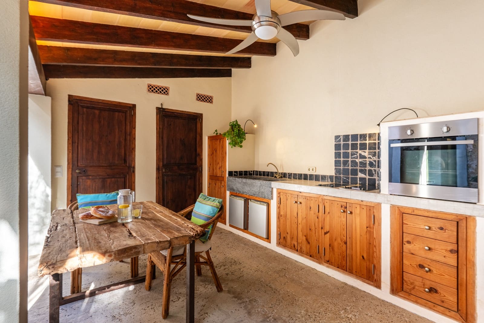 2 bedroom Townhouse for sale in Sant Llorenc des Cardassar with pool garage - € 785,000 (Ref: 9426733)