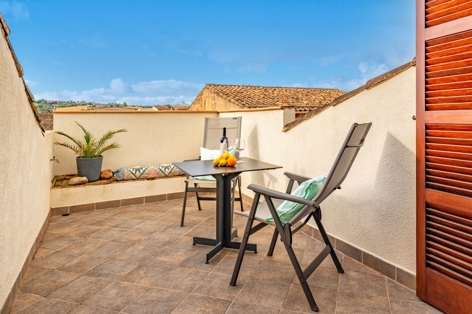 2 bedroom Townhouse for sale in Sant Llorenc des Cardassar with pool garage - € 785,000 (Ref: 9426733)