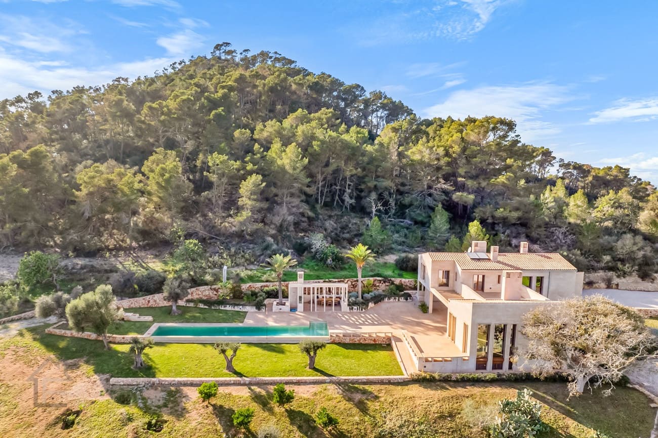 5 slaapkamer Finca/Landhuis te koop in Es Carritxo / El Carritxo met zwembad - € 4.950.000 (Ref: 9471626)