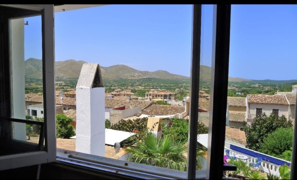 Casa de 3 habitaciones en Capdepera en venta - 740.000 € (Ref: 9485384)