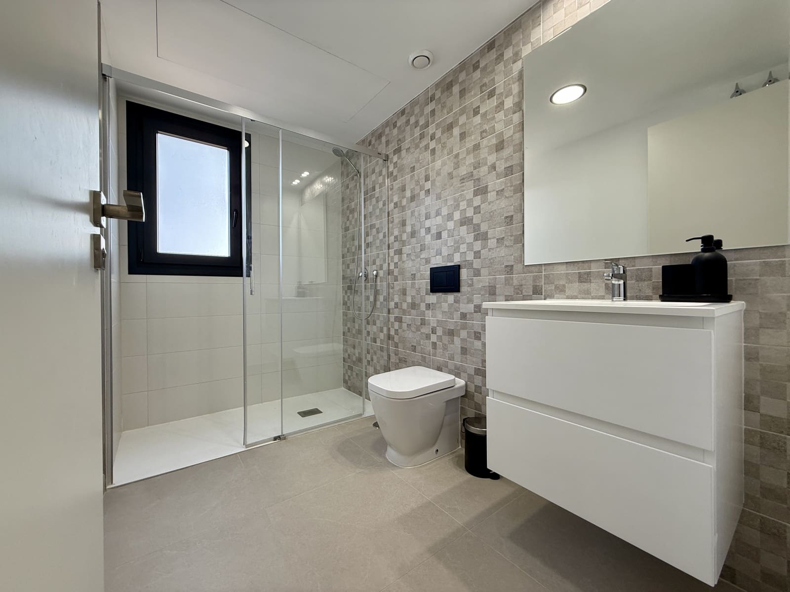 3 bedroom Apartment for sale in Font de Sa Cala / Font de La Cala with pool garage - € 675,000 (Ref: 9496366)