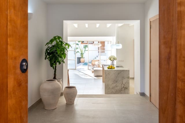 4 soveværelse Byhus til salg i Artà med garage - € 1.350.000 (Ref: 9504745)