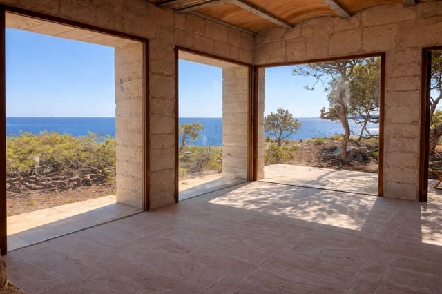 4 slaapkamer Villa te koop in Porto Petro, Santanyí met zwembad - € 6.500.000 (Ref: 9559081)