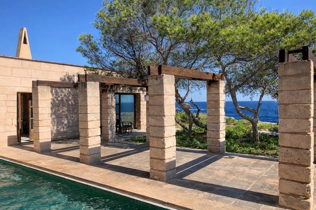 4 slaapkamer Villa te koop in Porto Petro, Santanyí met zwembad - € 6.500.000 (Ref: 9559081)