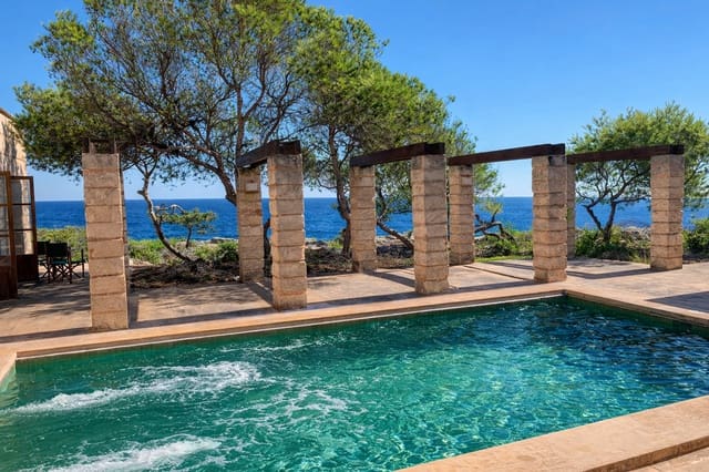 4 slaapkamer Villa te koop in Porto Petro, Santanyí met zwembad - € 6.500.000 (Ref: 9559081)