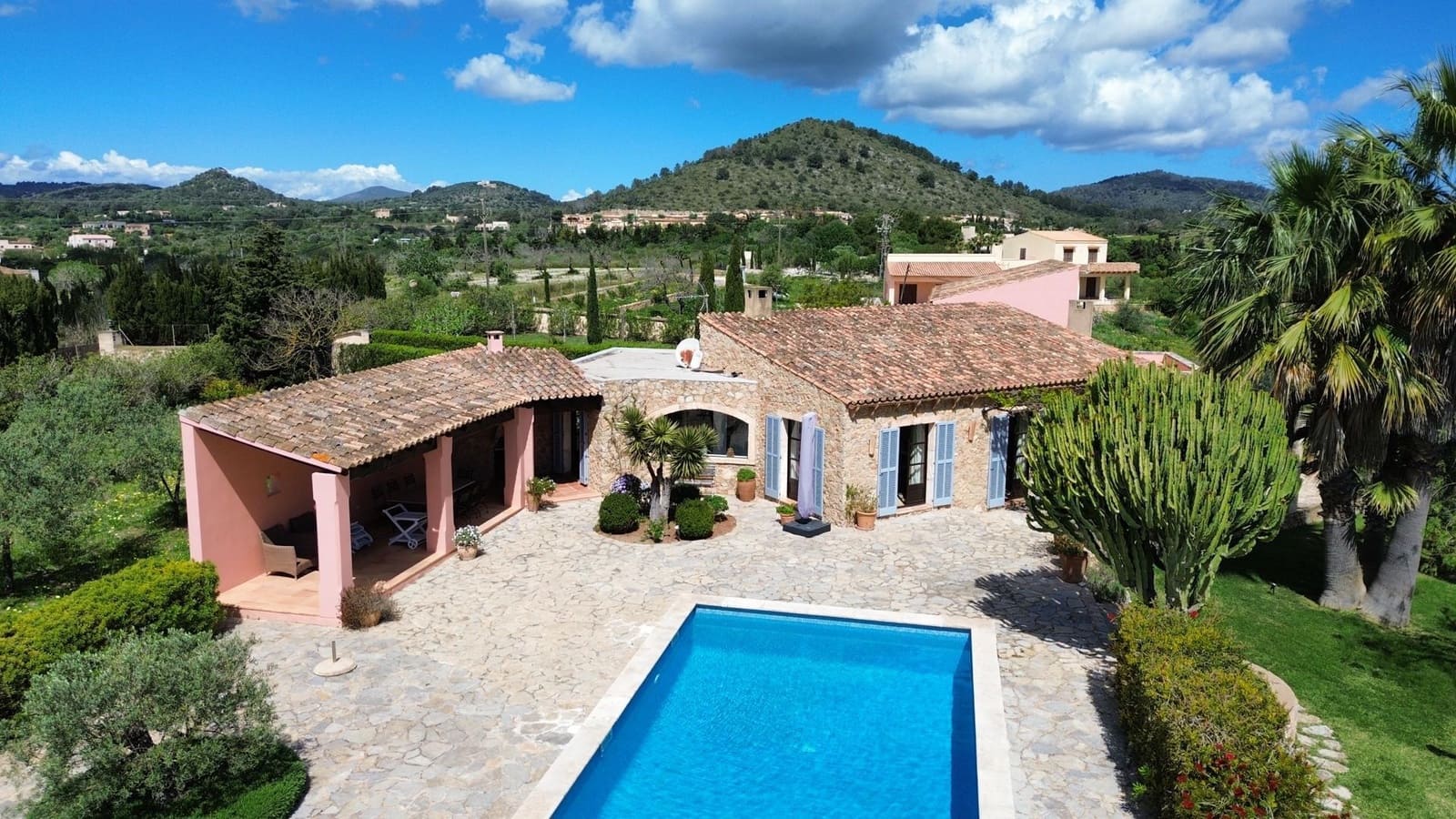 4 bedroom Finca/Country House for sale in Son Servera with pool - € 2,475,000 (Ref: 9657836)