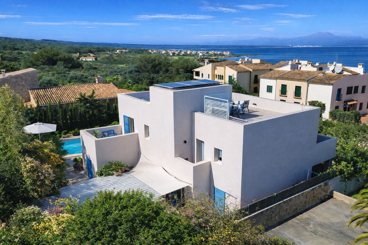 Chalet de 4 habitaciones en Colonia de Sant Pere / Colonia de San Pedro en venta con piscina - 2.295.000 € (Ref: 9662205)