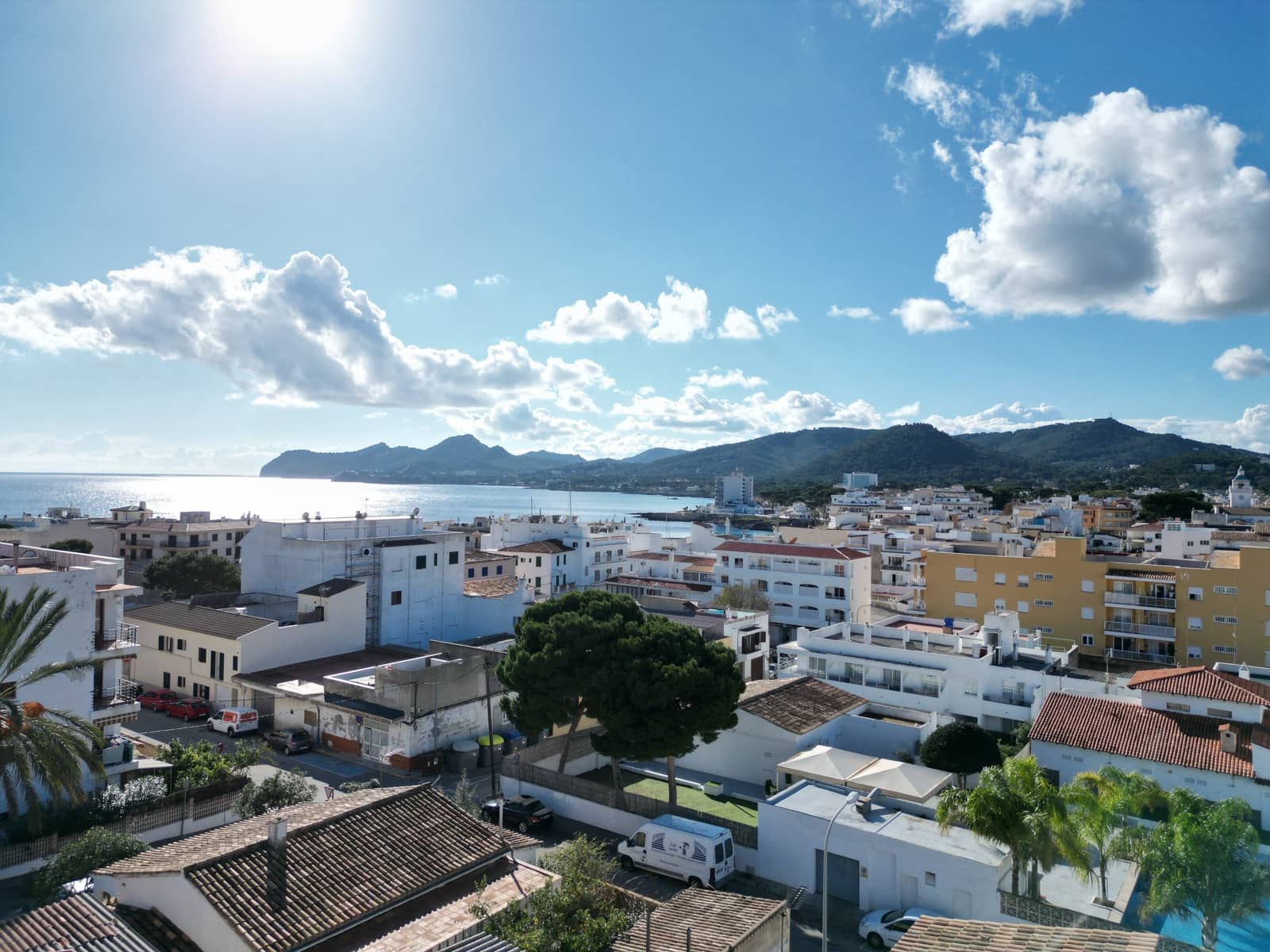 2 soveværelse Lejlighed til salg i Cala Ratjada med swimmingpool garage - € 712.000 (Ref: 9703256)