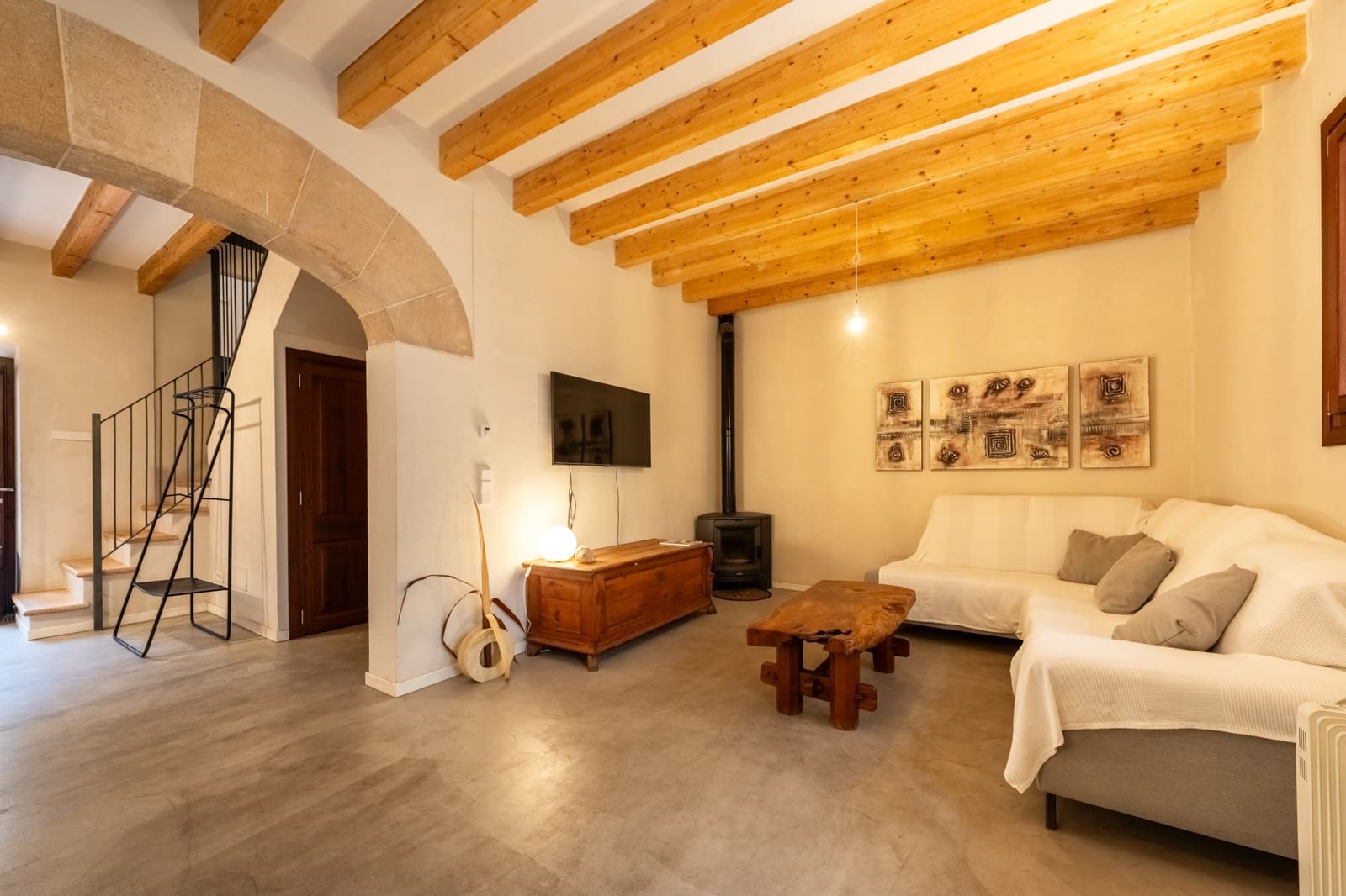 6 soveværelse Byhus til salg i Arta med swimmingpool - € 1.520.000 (Ref: 9708028)