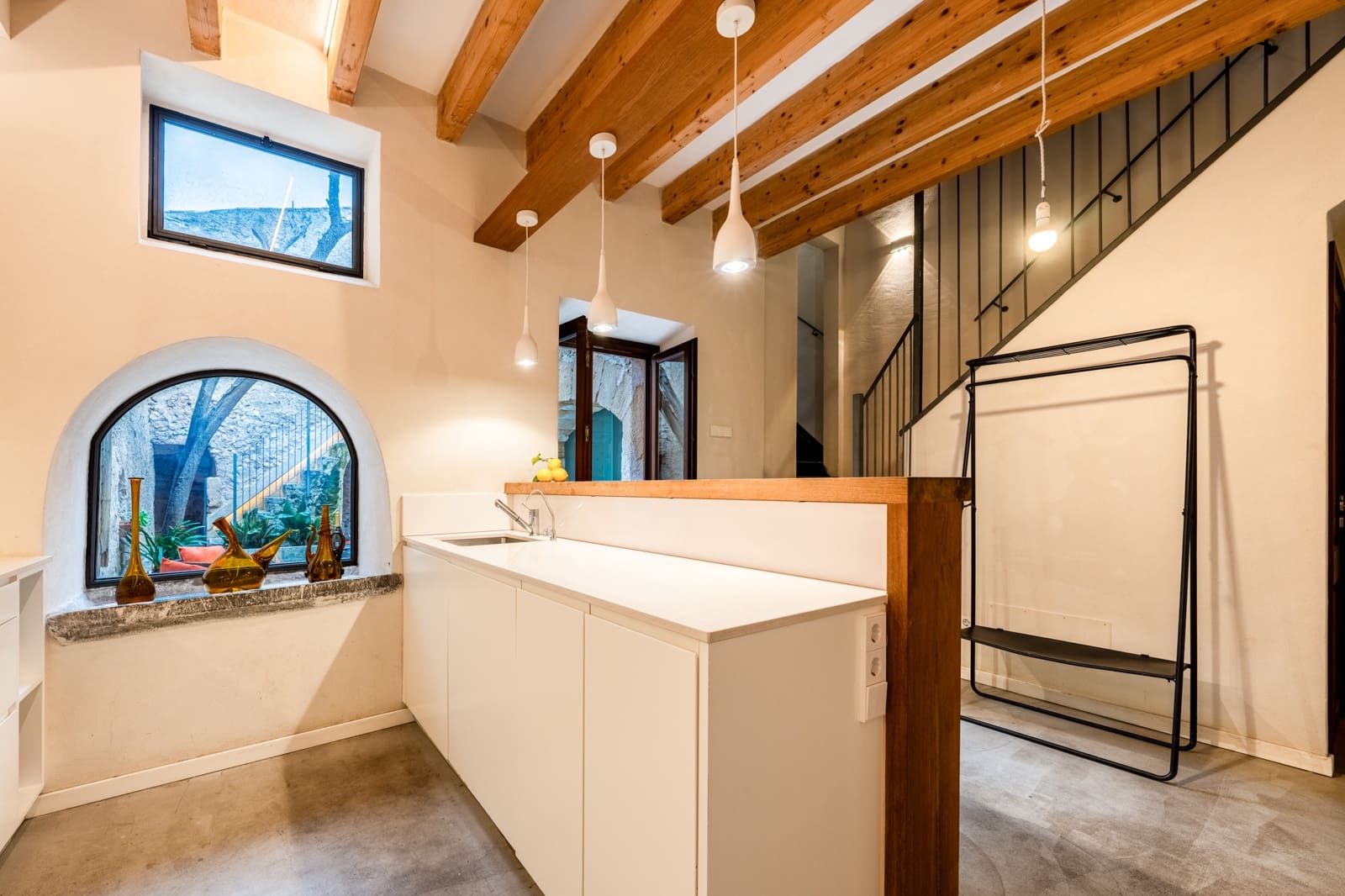 6 soveværelse Byhus til salg i Arta med swimmingpool - € 1.520.000 (Ref: 9708028)